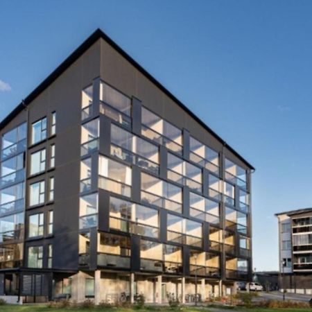Modern Apartment Near Tampereen Messukeskus, With Own Private And Free Parking Luaran gambar